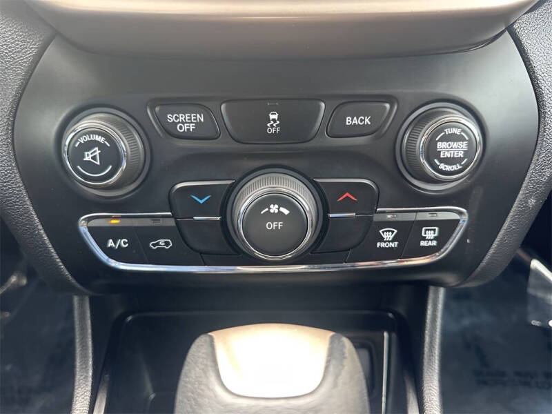 2017 Jeep Cherokee Latitude