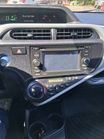 2012 Toyota Prius c Three