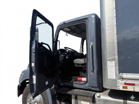 2020 Hino 268A