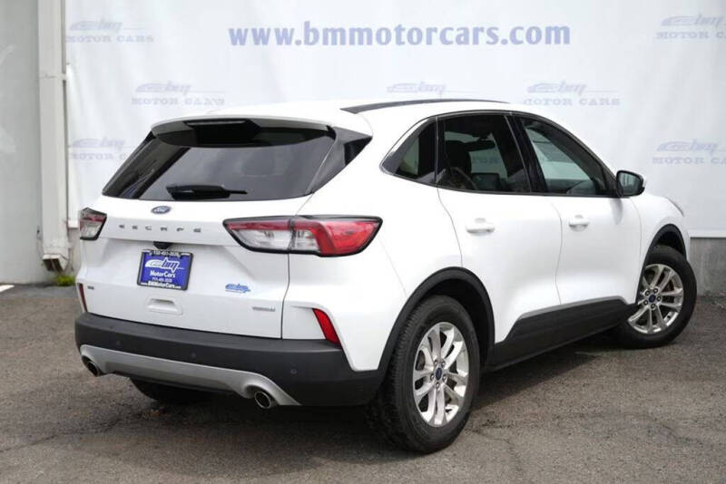 2020 Ford Escape SE