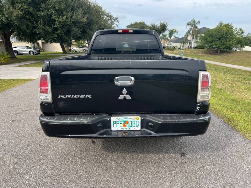 2008 Mitsubishi Raider LS