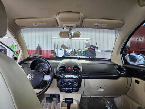 2010 Volkswagen New Beetle