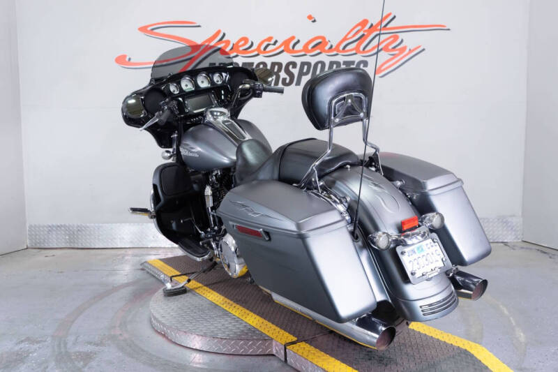 2016 Harley-Davidson Street Glide Special
