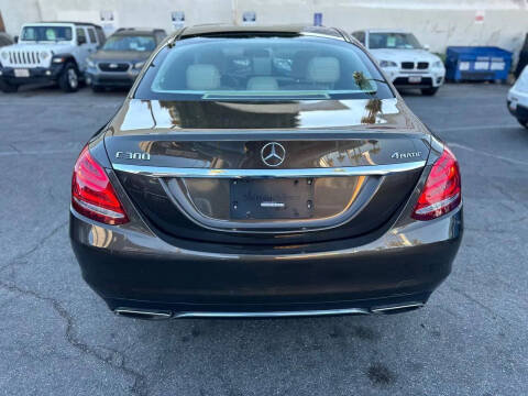 2016 Mercedes-Benz C-Class