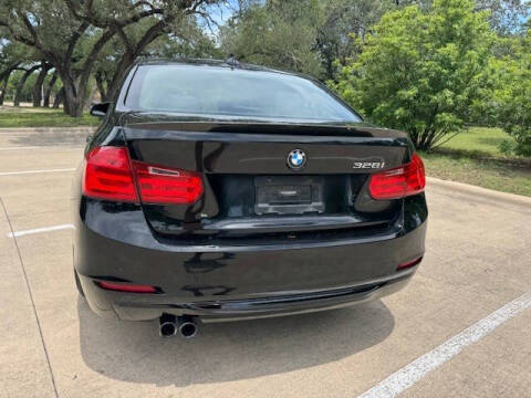 2013 BMW 3 Series 328i
