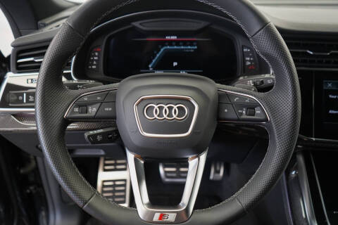 2023 Audi SQ8 4.0T quattro Premium Plus