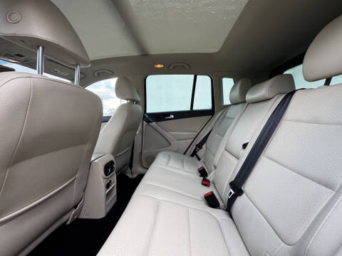 2016 Volkswagen Tiguan 2.0T SE