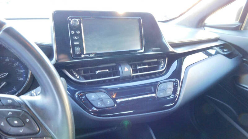 2018 Toyota C-HR XLE Premium