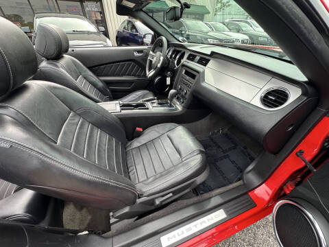 2013 Ford Mustang V6