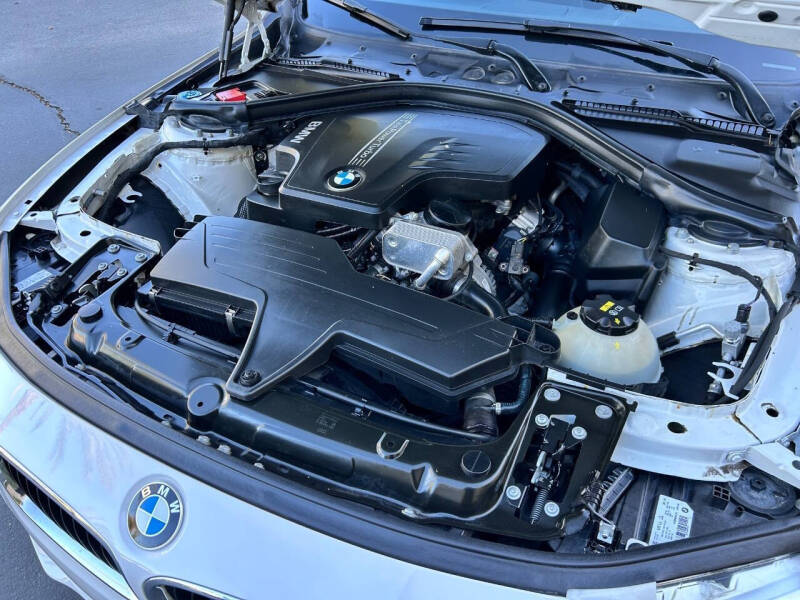 2018 BMW 3 Series 320i