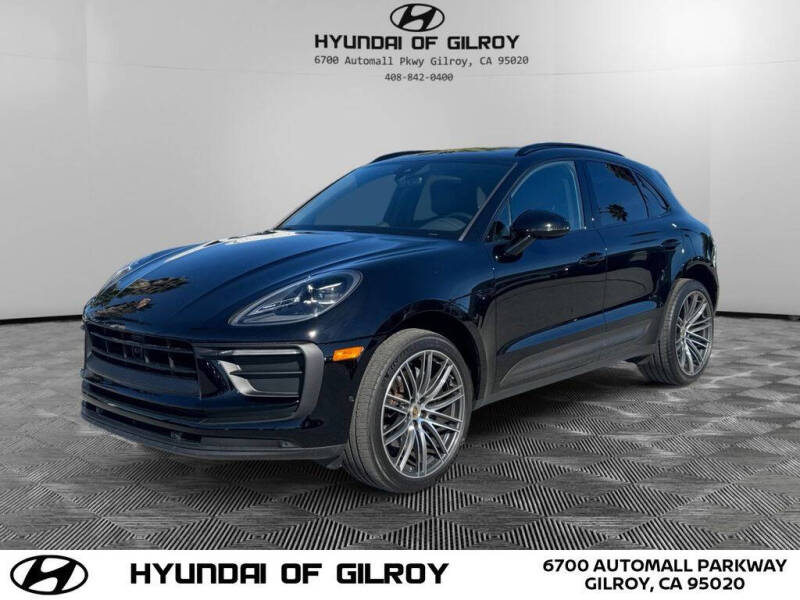 2023 Porsche Macan T