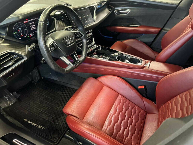 2022 Audi e-tron GT quattro Prestige