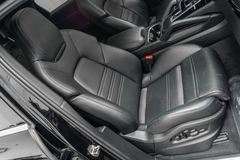 2022 Porsche Cayenne Coupe