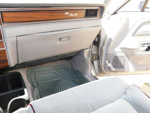 1988 Lincoln Town Car Signature