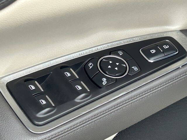 2018 Lincoln Continental Select