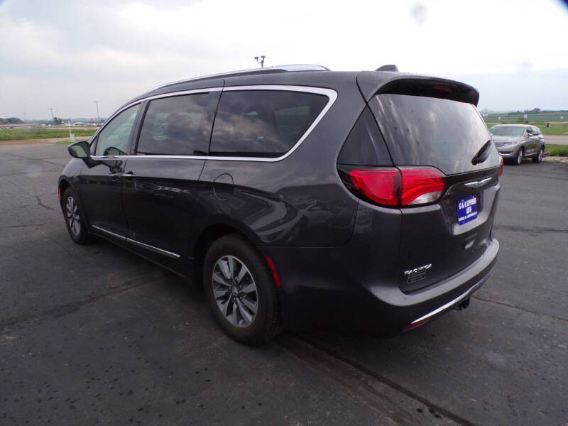 2020 Chrysler Pacifica Touring L Plus