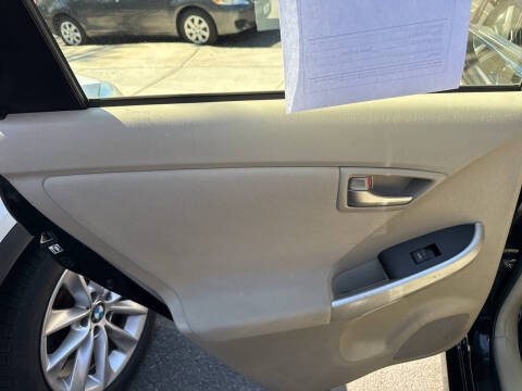 2014 Toyota Prius Two