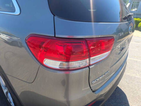 2017 Kia Sorento LX