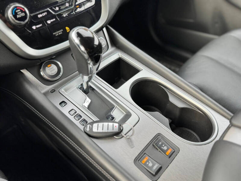 2020 Nissan Murano SL