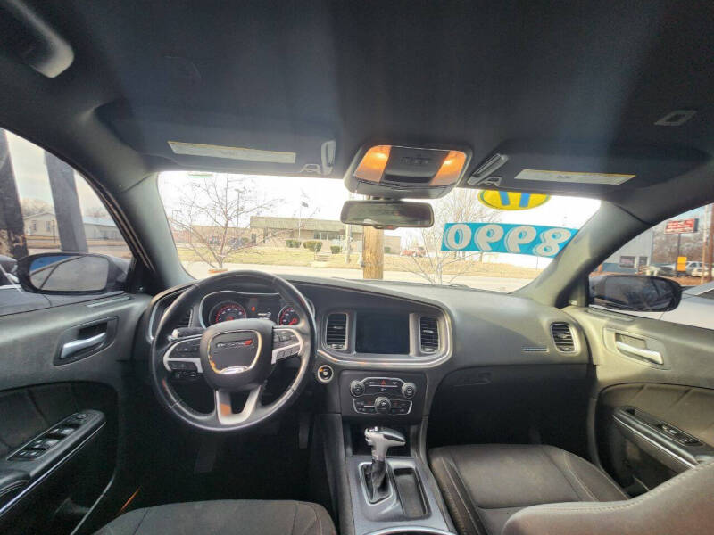 2017 Dodge Charger SXT