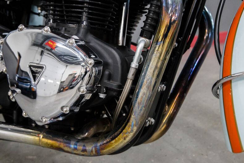 2000 Triumph Bonneville