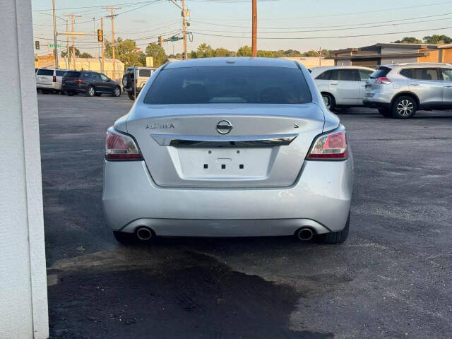 2015 Nissan Altima for sale at Autolink in Kansas City, KS