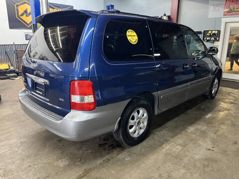 2005 Kia Sedona EX