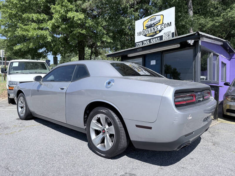 2016 Dodge Challenger SXT