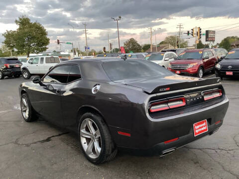 2021 Dodge Challenger SXT