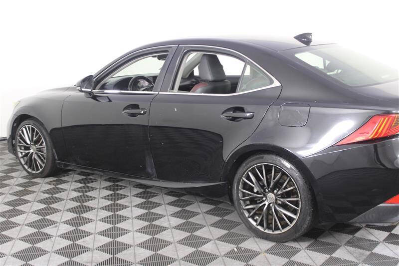 2017 Lexus IS 200t