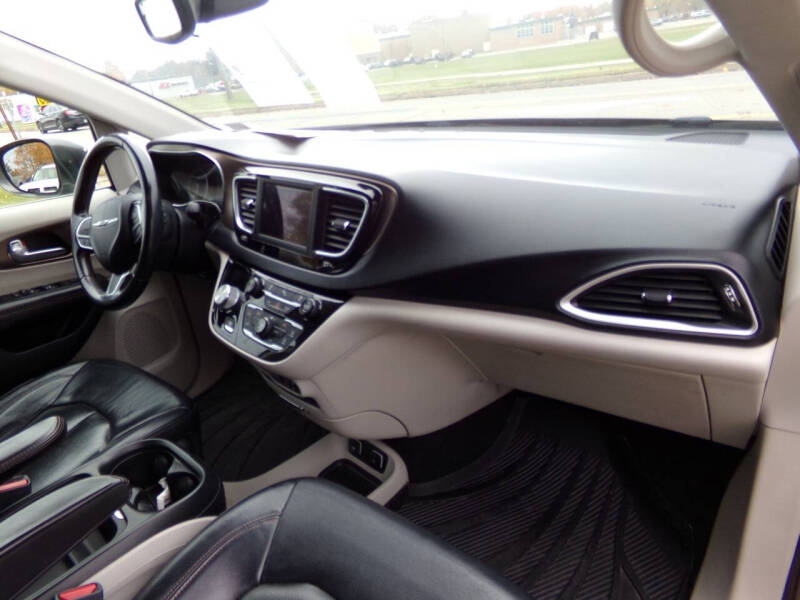 2018 Chrysler Pacifica Touring L