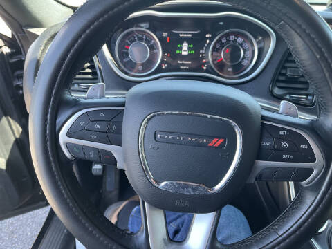 2015 Dodge Challenger SXT Plus