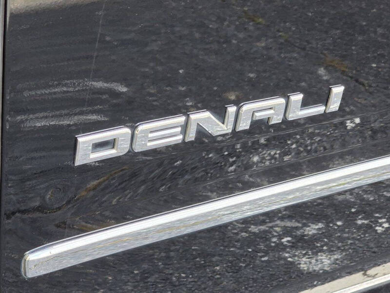 2017 GMC Yukon Denali