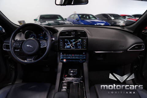 2018 Jaguar F-PACE 25t Premium