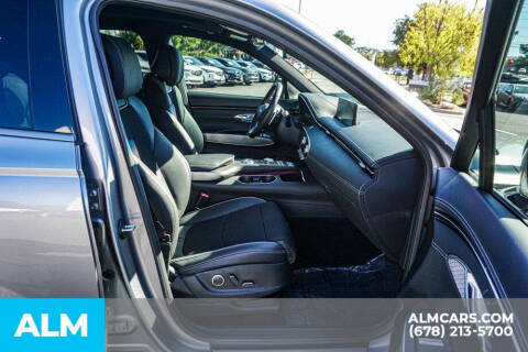 2024 Genesis GV70 2.5T Standard