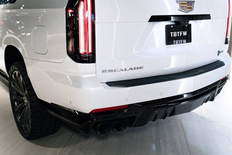 2025 Cadillac Escalade-V ESV