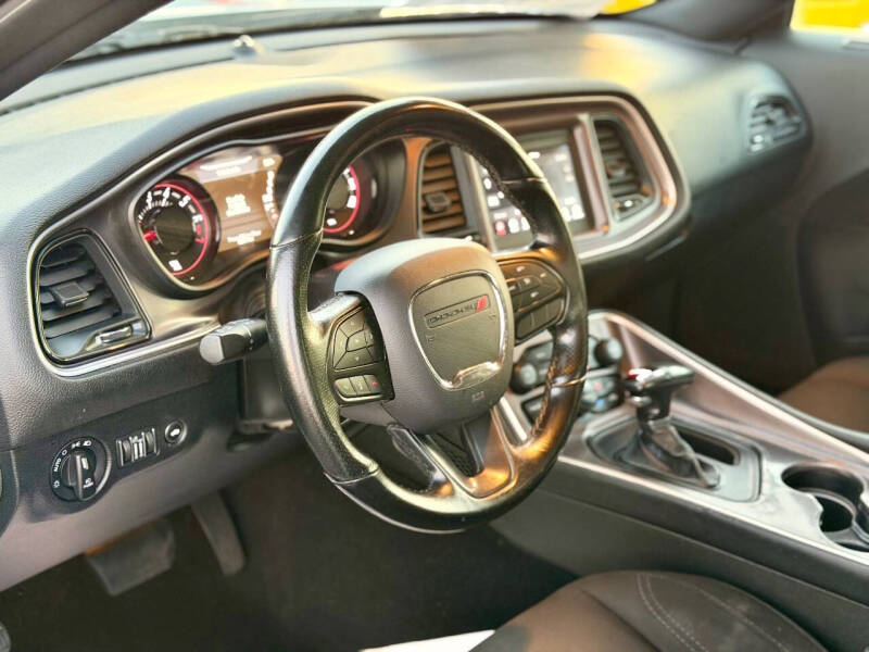 2020 Dodge Challenger SXT