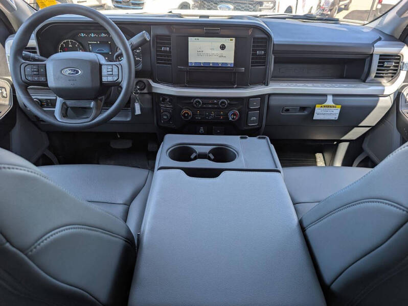 2025 Ford F-350 Super Duty XL