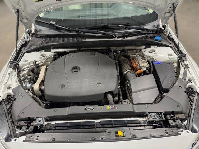 2022 Volvo S60 Recharge T8 R-Design Expression