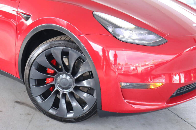 2023 Tesla Model Y Performance