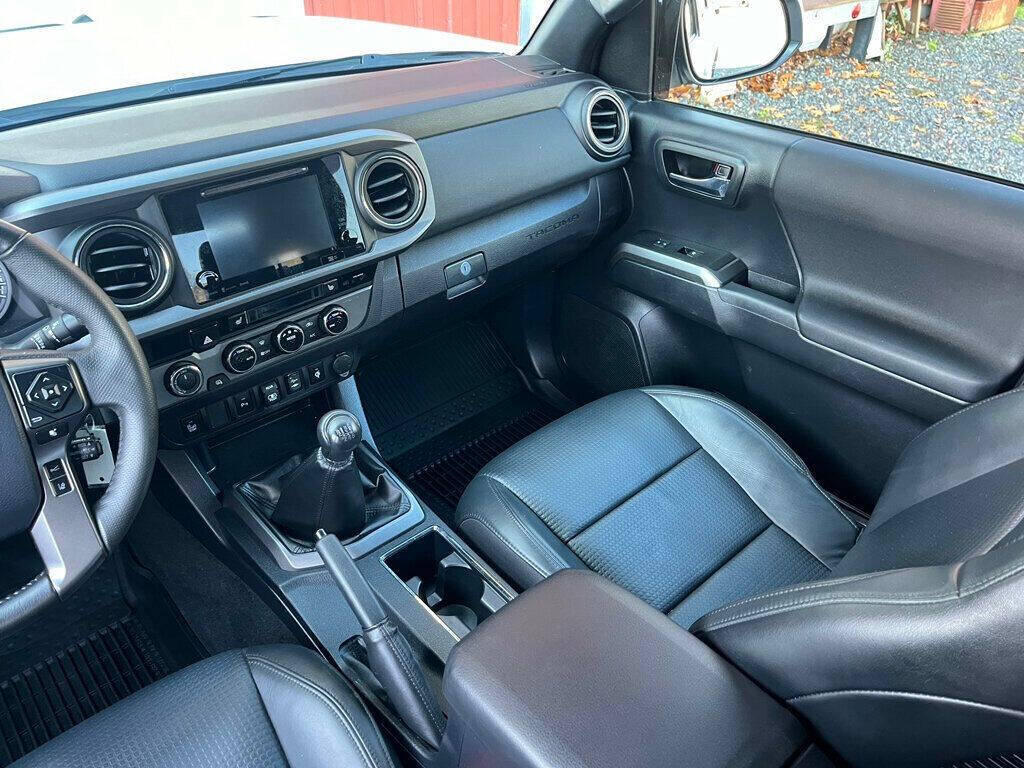 2018 Toyota Tacoma 43