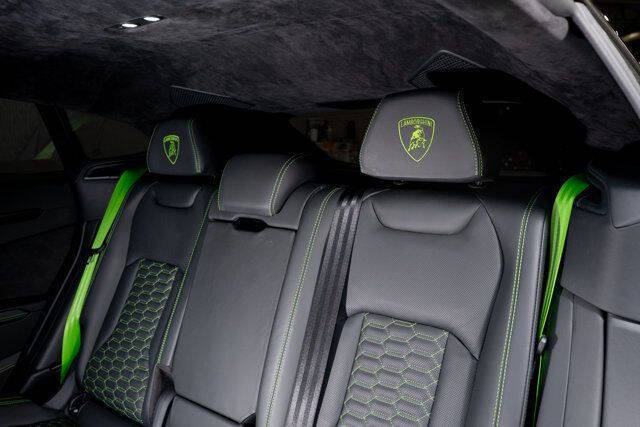 2022 Lamborghini Urus