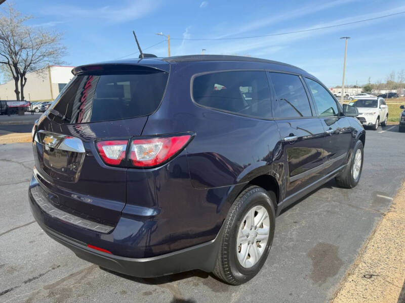2017 Chevrolet Traverse LS