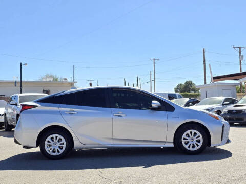 2021 Toyota Prius LE