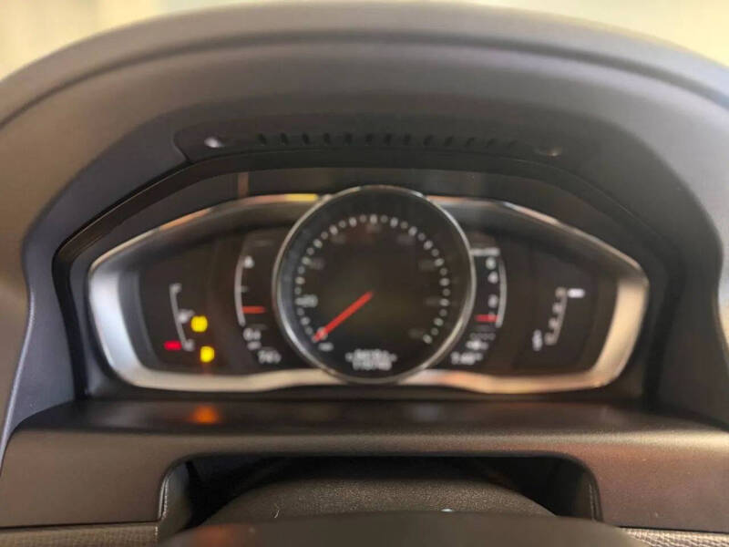 2017 Volvo XC60 T6 Dynamic