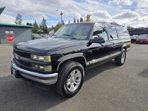 1998 Chevrolet Suburban for sale at ALPINE MOTORS in Milwaukie OR