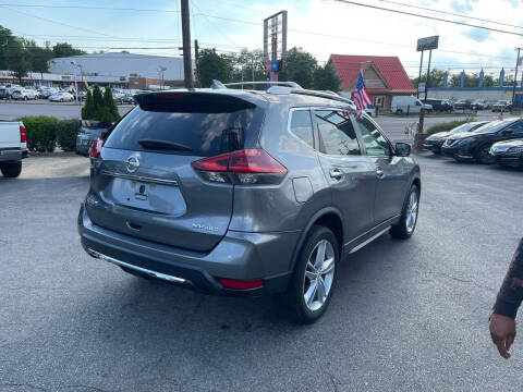2018 Nissan Rogue SV