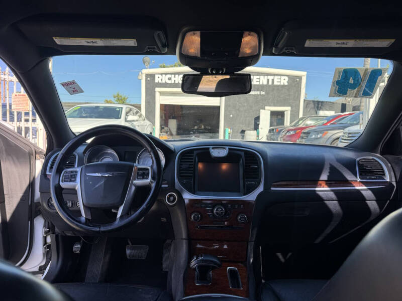 2014 Chrysler 300