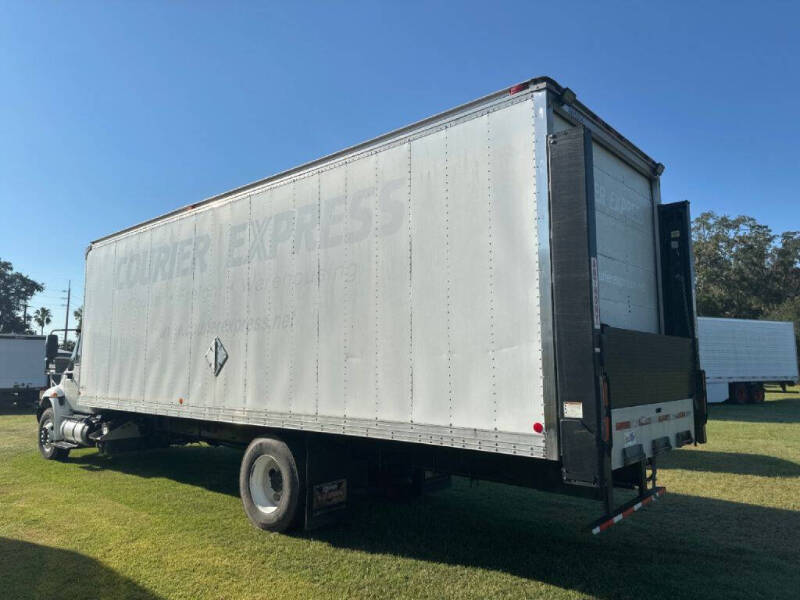 2018 International DuraStar 4300