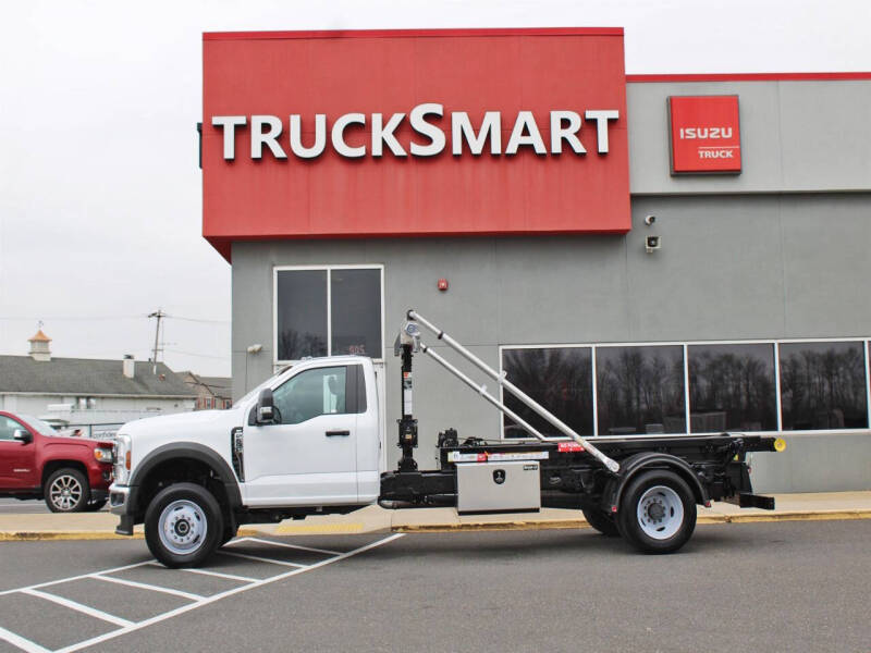 2025 Ford F-600 Super Duty